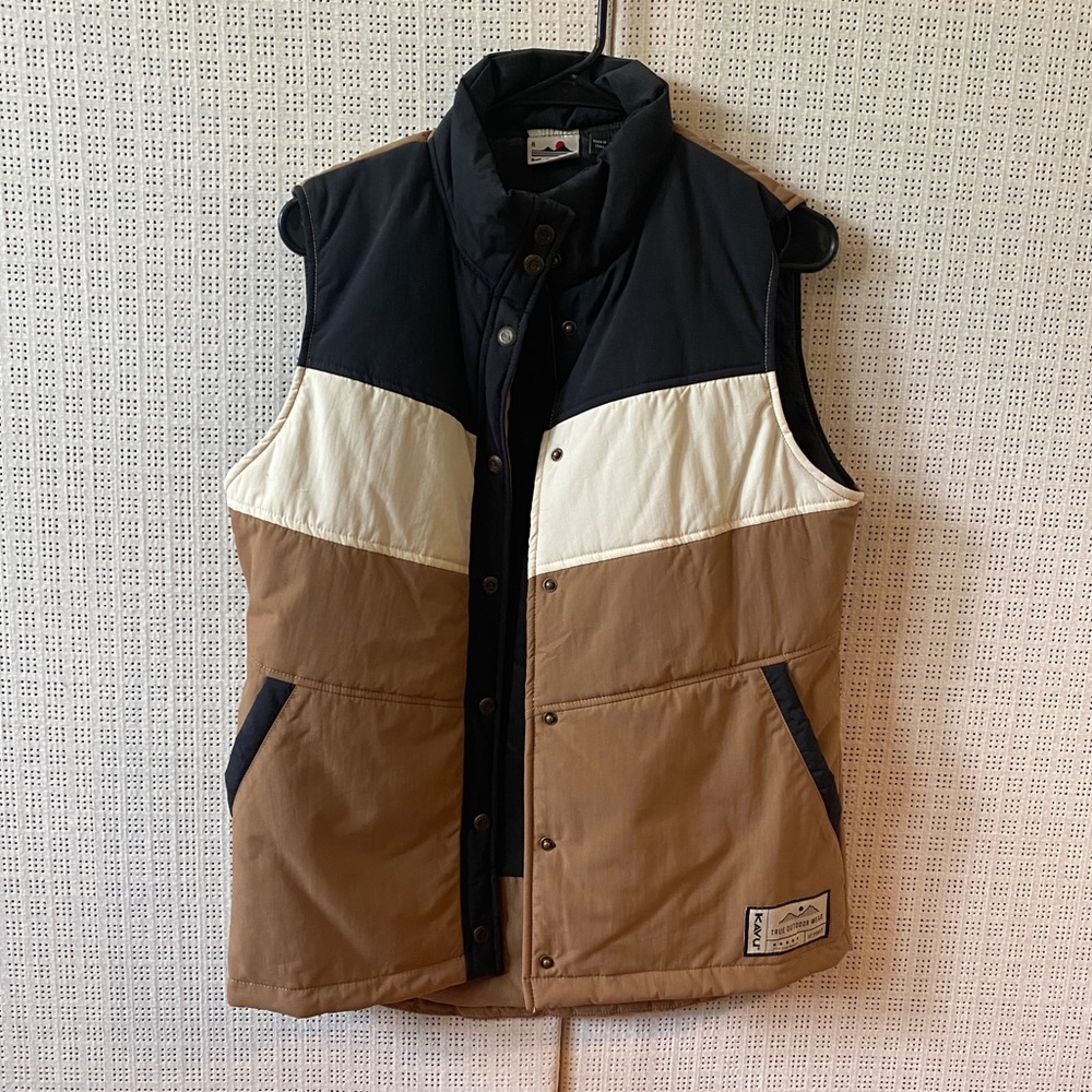 KAVU Tri-Color Blanche Vest, Medium